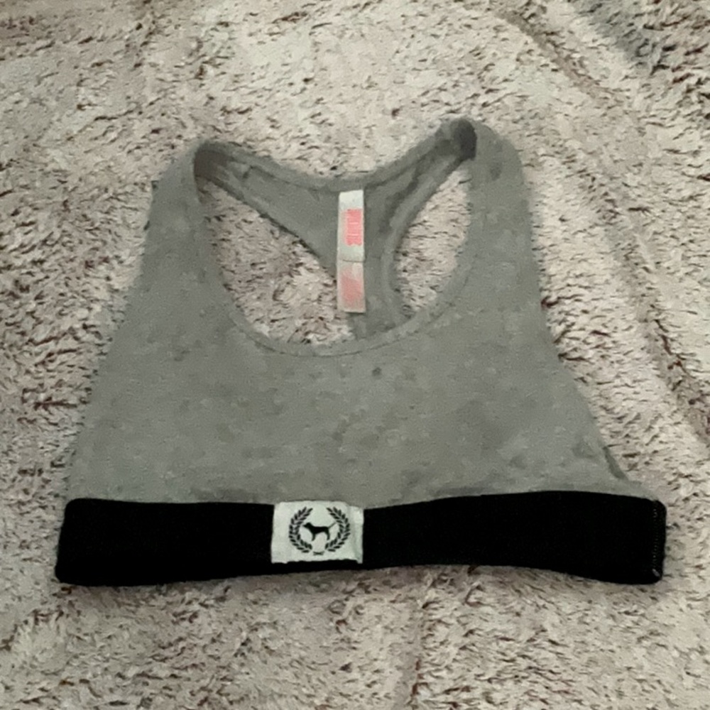 sports bra